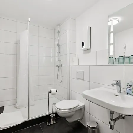 3 Centrally Located In Ruettenscheid